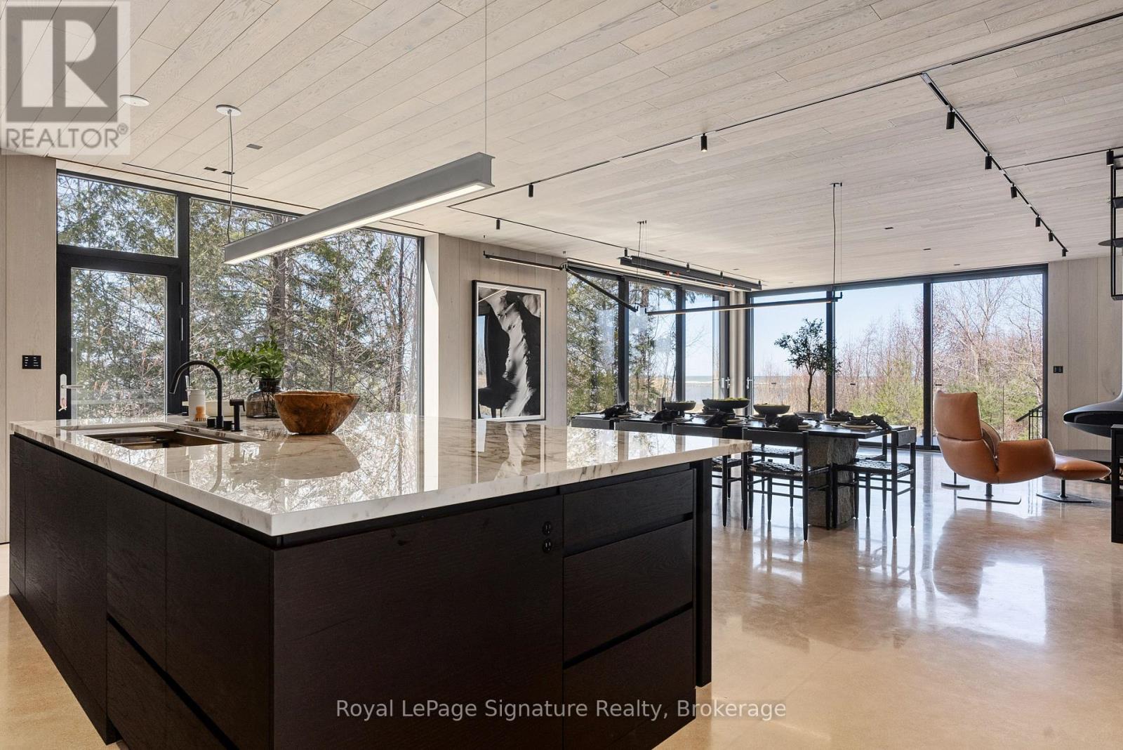 120 Sebastian Street, Blue Mountains, Ontario  N0H 1J0 - Photo 17 - X12487816