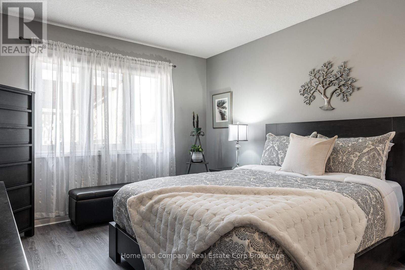 47 Gregory Crescent, Stratford, Ontario  N5A 8A5 - Photo 24 - X12488068