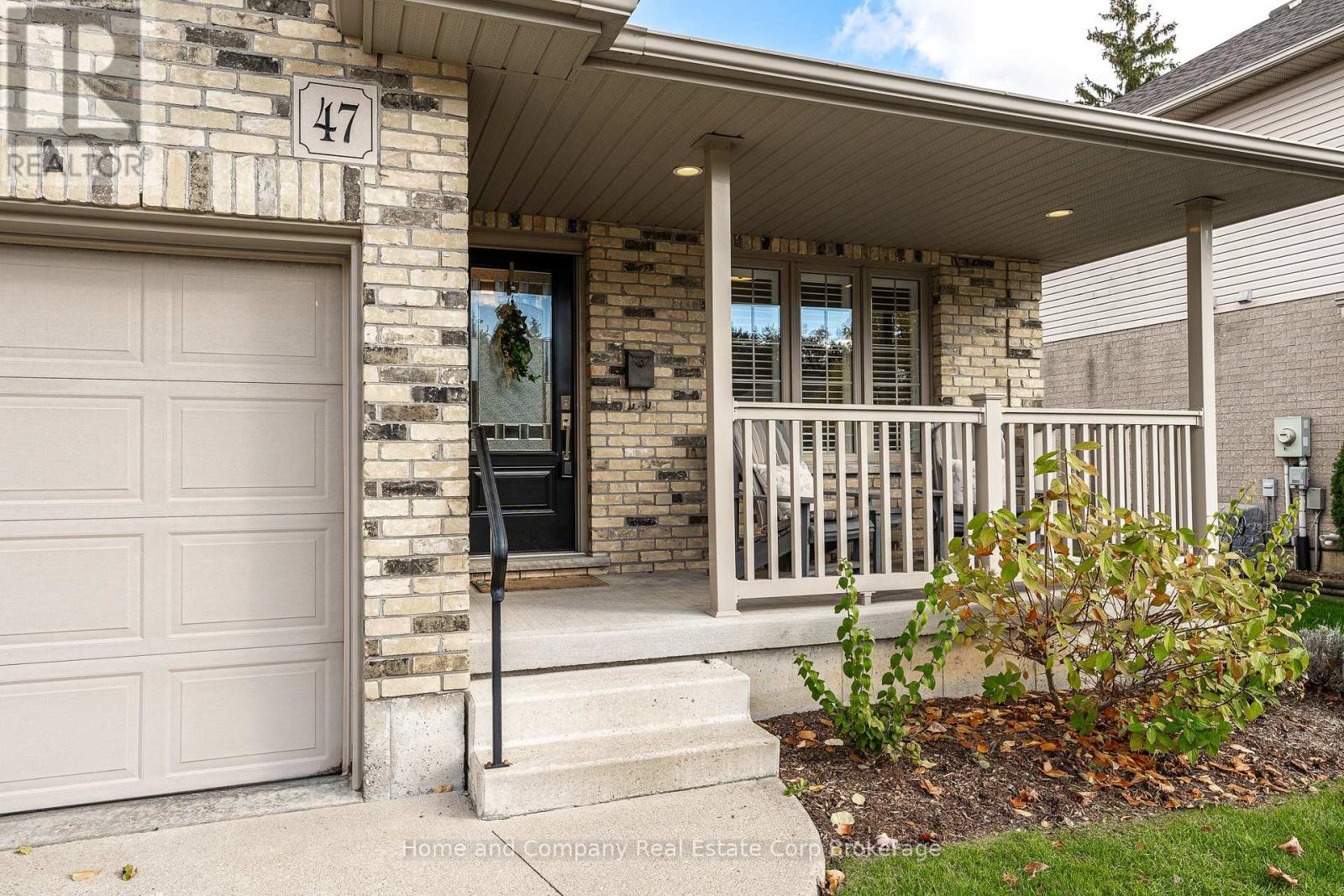 47 Gregory Crescent, Stratford, Ontario  N5A 8A5 - Photo 3 - X12488068