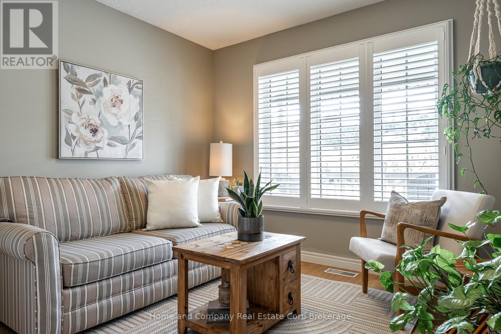 47 Gregory Crescent, Stratford, Ontario  N5A 8A5 - Photo 5 - X12488068