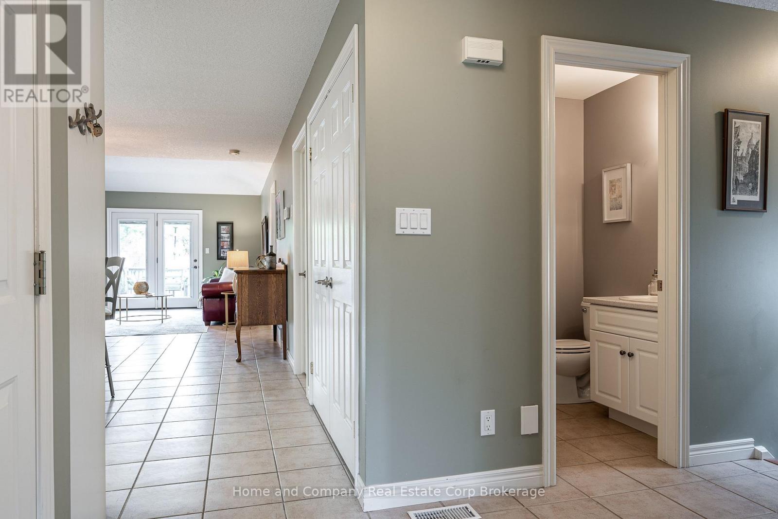 47 Gregory Crescent, Stratford, Ontario  N5A 8A5 - Photo 7 - X12488068