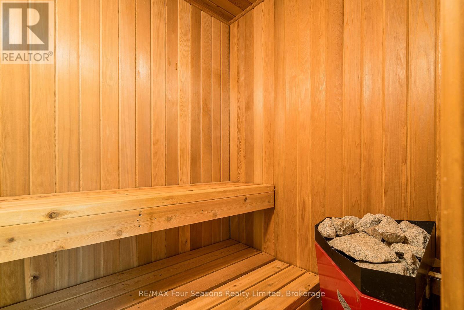 113 - 107 Wintergreen Place, Blue Mountains, Ontario  L9Y 0P8 - Photo 25 - X12488504