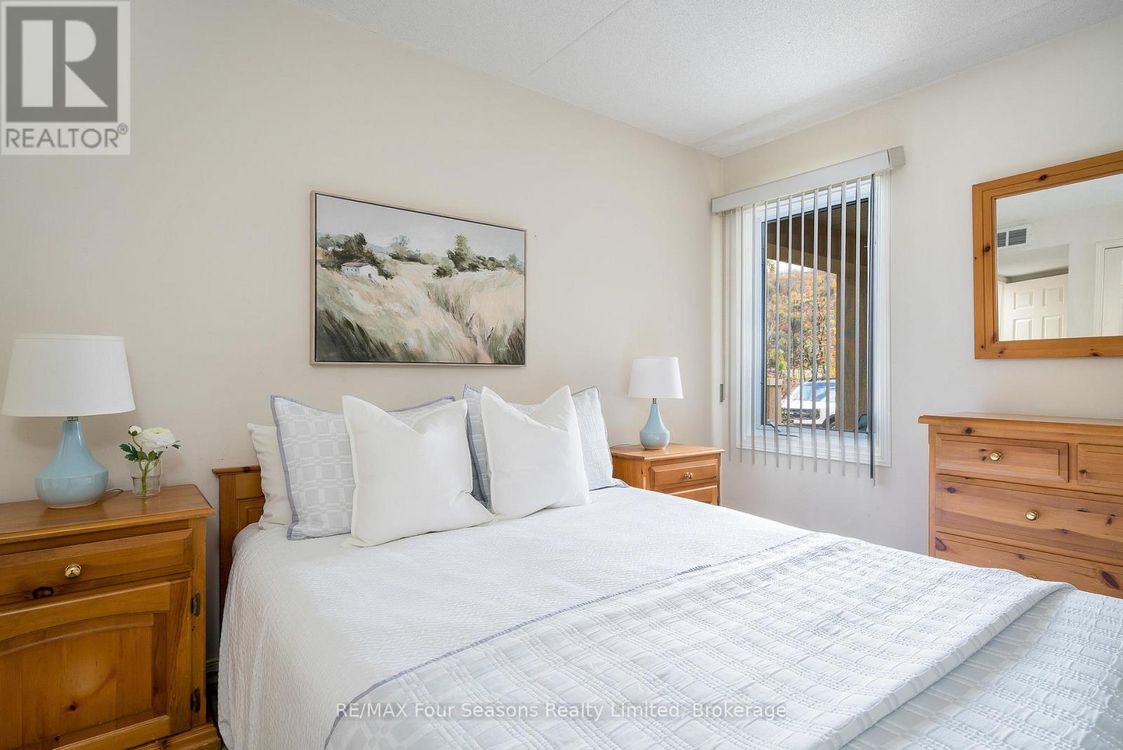 113 - 107 Wintergreen Place, Blue Mountains, Ontario  L9Y 0P8 - Photo 29 - X12488504