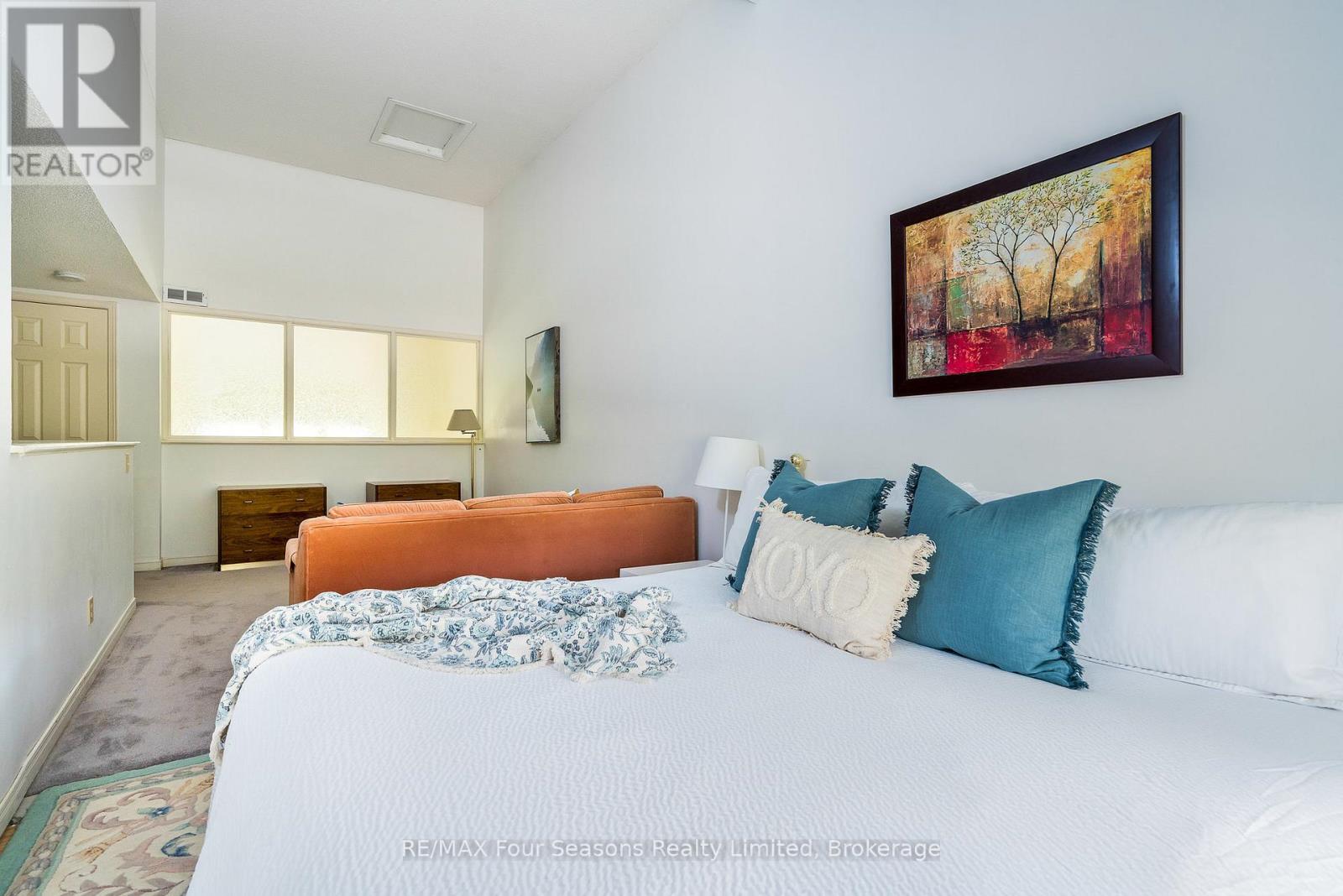 113 - 107 Wintergreen Place, Blue Mountains, Ontario  L9Y 0P8 - Photo 33 - X12488504