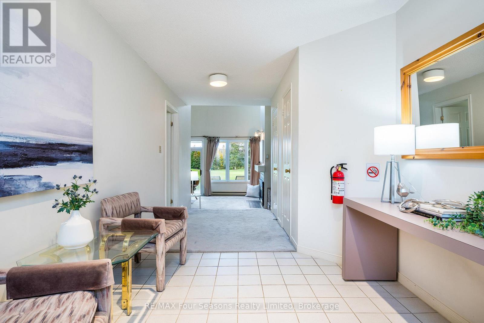 113 - 107 Wintergreen Place, Blue Mountains, Ontario  L9Y 0P8 - Photo 6 - X12488504