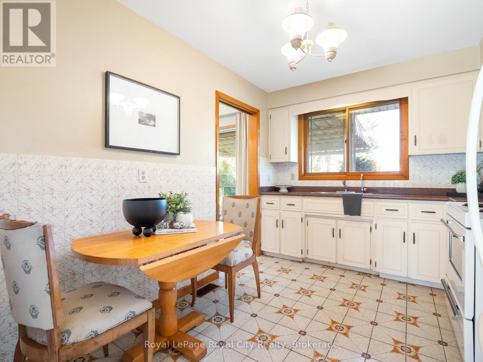 48 Glenbrook Drive, Guelph, Ontario  N1E 1A9 - Photo 18 - X12488664