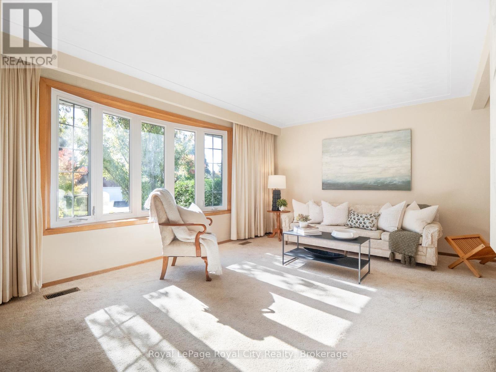 48 Glenbrook Drive, Guelph, Ontario  N1E 1A9 - Photo 9 - X12488664