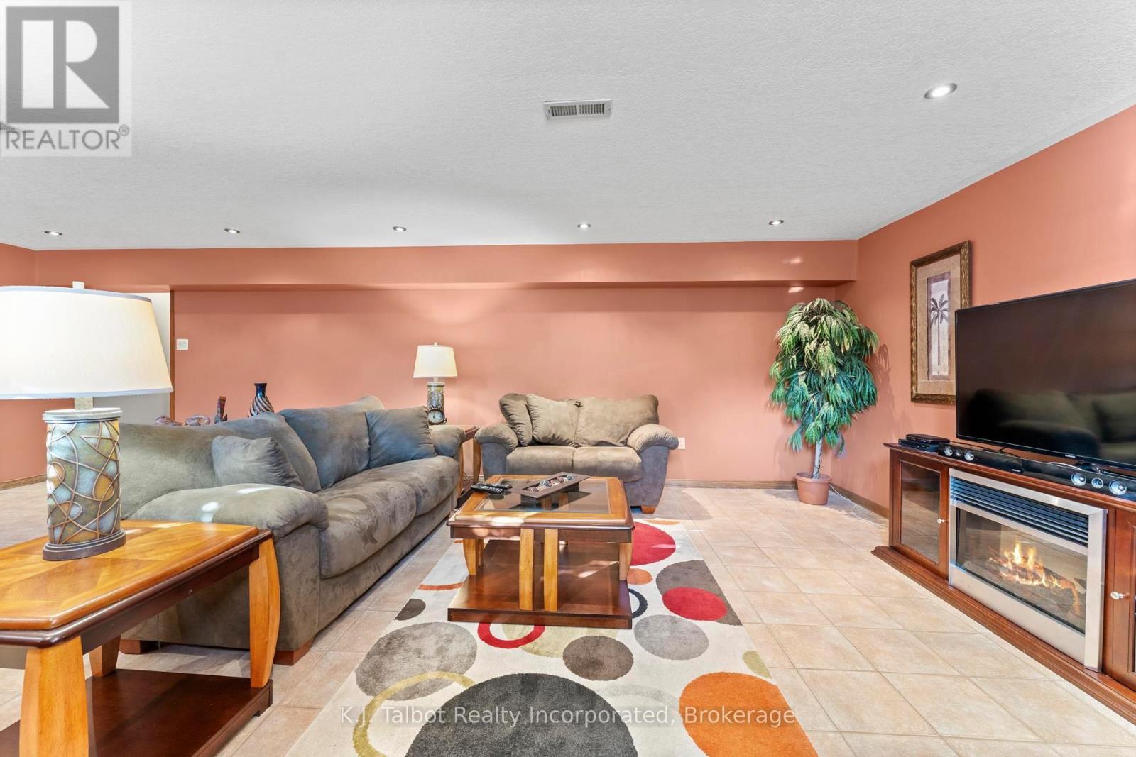 370 Eldon Street S, Goderich, Ontario  N7A 4K7 - Photo 44 - X12488820