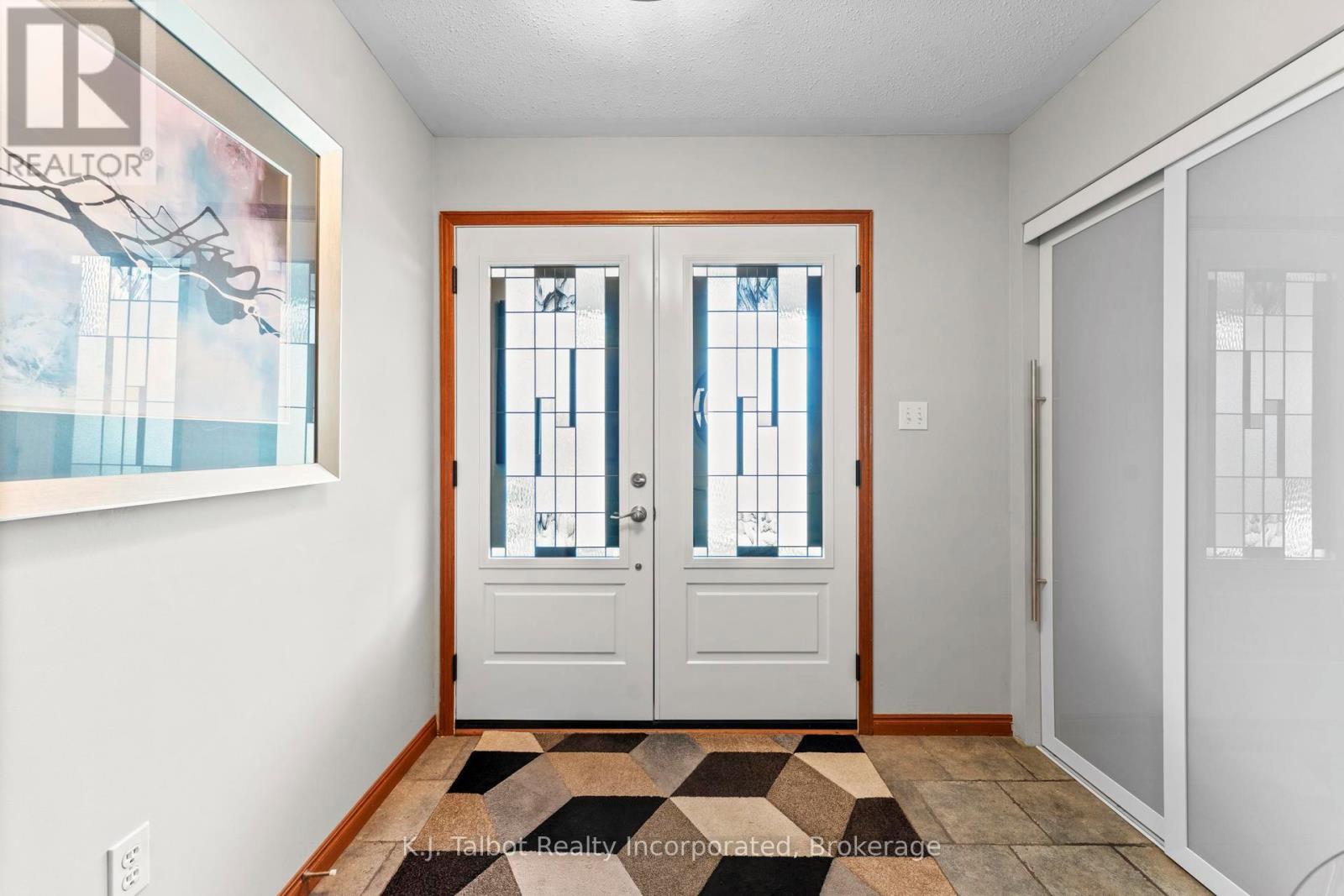 370 Eldon Street S, Goderich, Ontario  N7A 4K7 - Photo 6 - X12488820