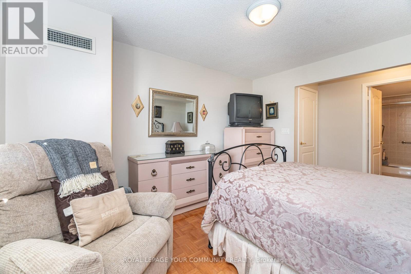 218 - 2500 Rutherford Road, Vaughan, Ontario  L4K 5N7 - Photo 21 - N12487454