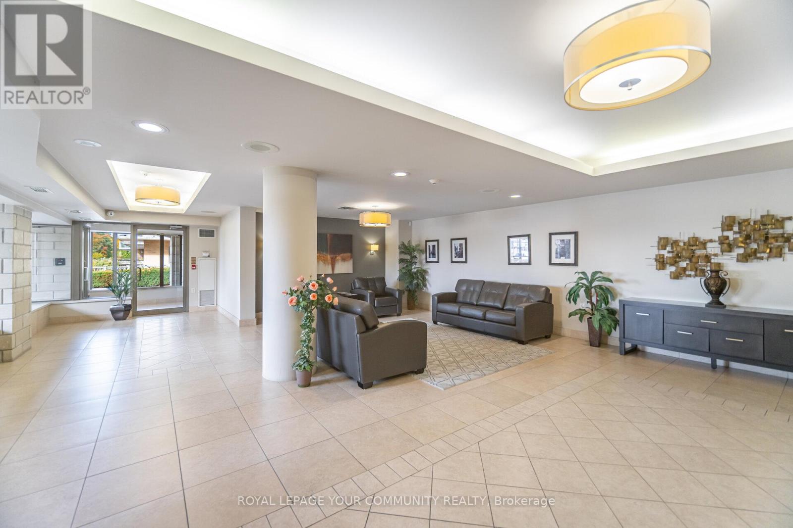 218 - 2500 Rutherford Road, Vaughan, Ontario  L4K 5N7 - Photo 4 - N12487454