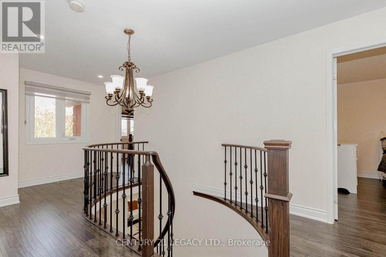 30 Diane Court, Brampton, Ontario  L6Y 3E2 - Photo 20 - W12477518