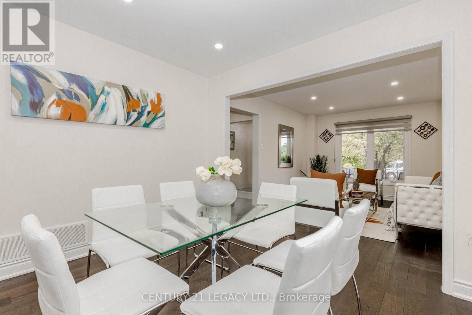 30 Diane Court, Brampton, Ontario  L6Y 3E2 - Photo 11 - W12477518