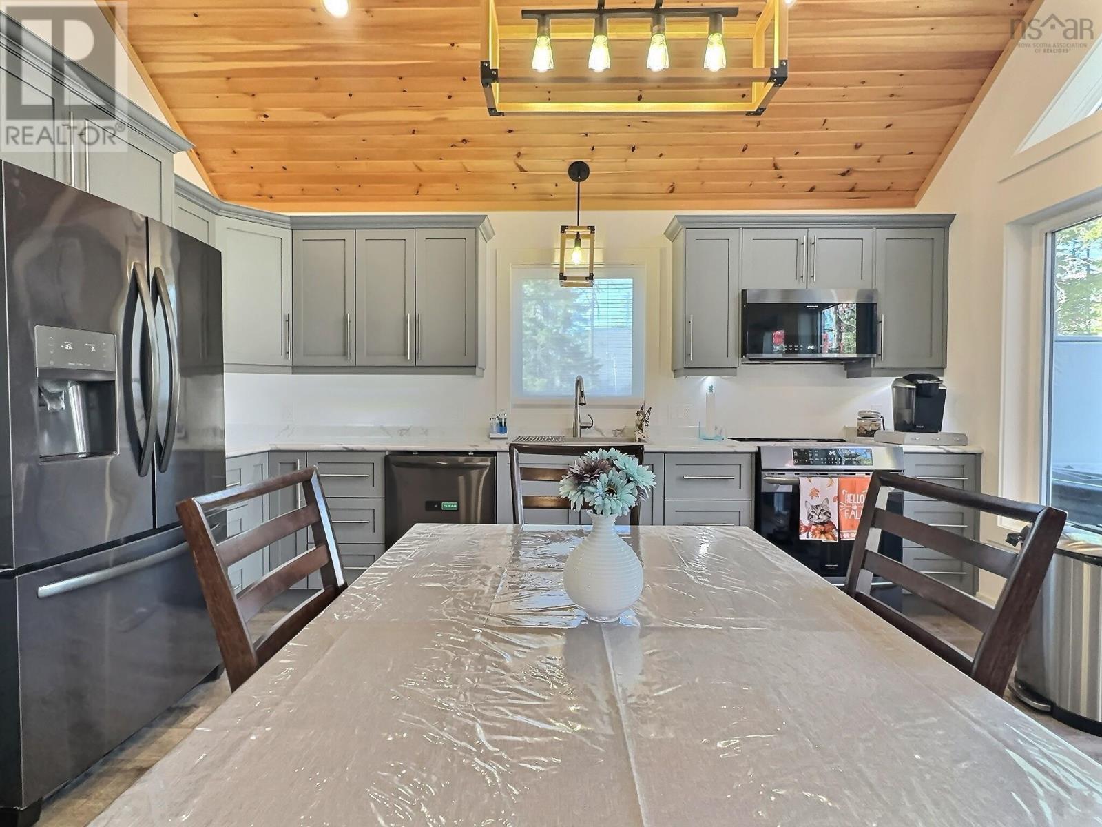 53 281 Meek Arm Trail, Mount Uniacke, Nova Scotia  B0N 1Z0 - Photo 3 - 202525878