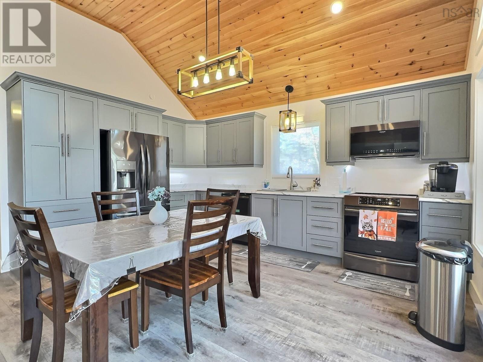 53 281 Meek Arm Trail, Mount Uniacke, Nova Scotia  B0N 1Z0 - Photo 2 - 202525878