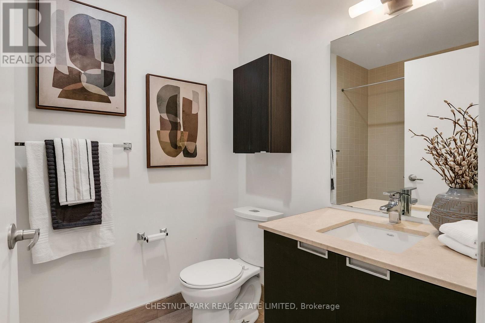 610 - 400 Wellington Street, Toronto, Ontario  M5V 0B5 - Photo 9 - C12487852