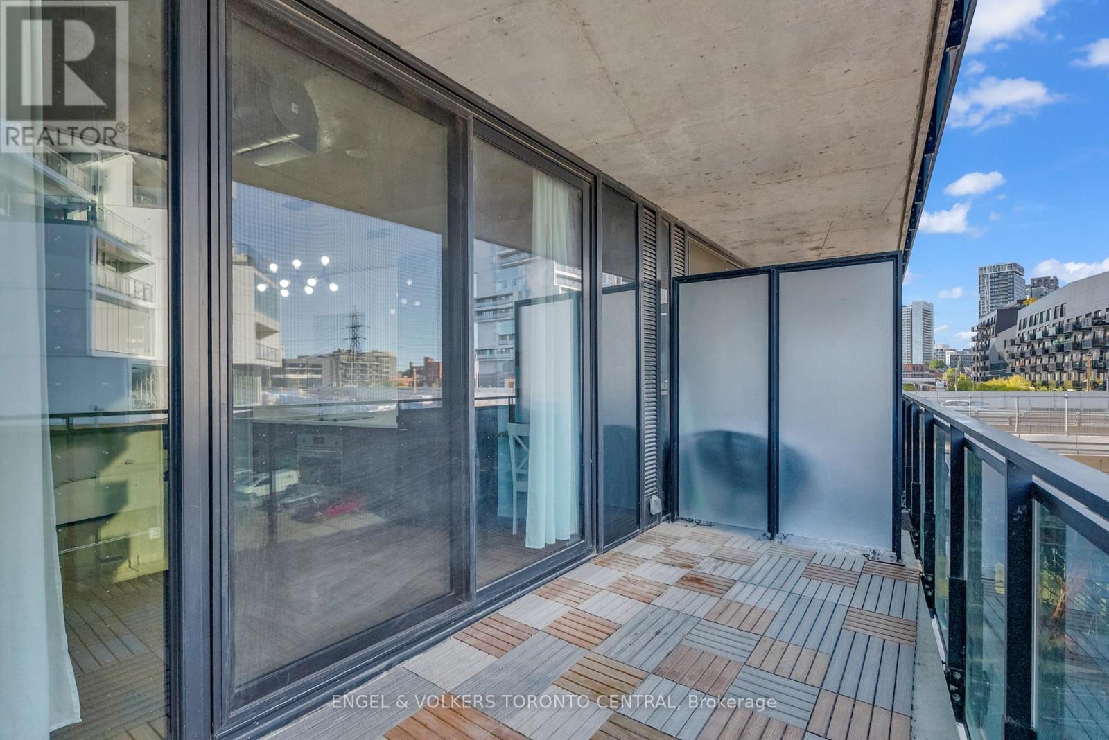 30 - 21 Lawren Harris Square, Toronto, Ontario  M5A 0T4 - Photo 12 - C12487862