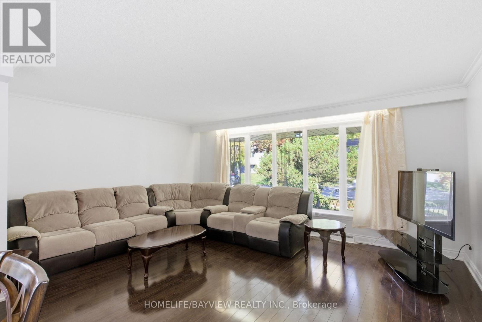 42 Tollerton Avenue, Toronto, Ontario  M2K 2H3 - Photo 11 - C12487878