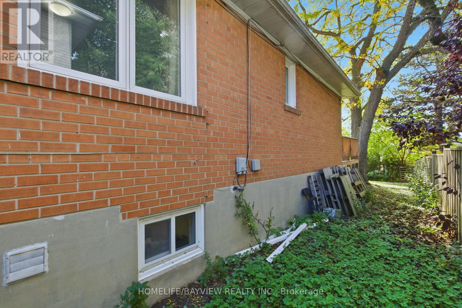 42 Tollerton Avenue, Toronto, Ontario  M2K 2H3 - Photo 47 - C12487878