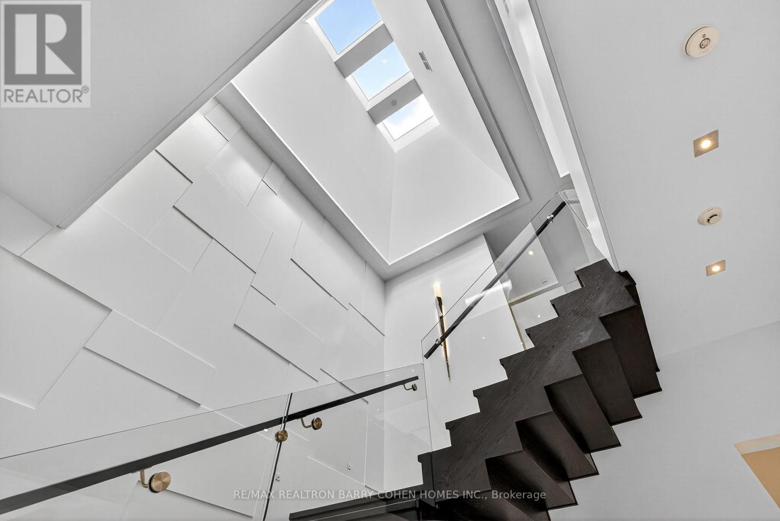 29 Junewood Crescent, Toronto, Ontario  M2L 2C3 - Photo 23 - C12487888