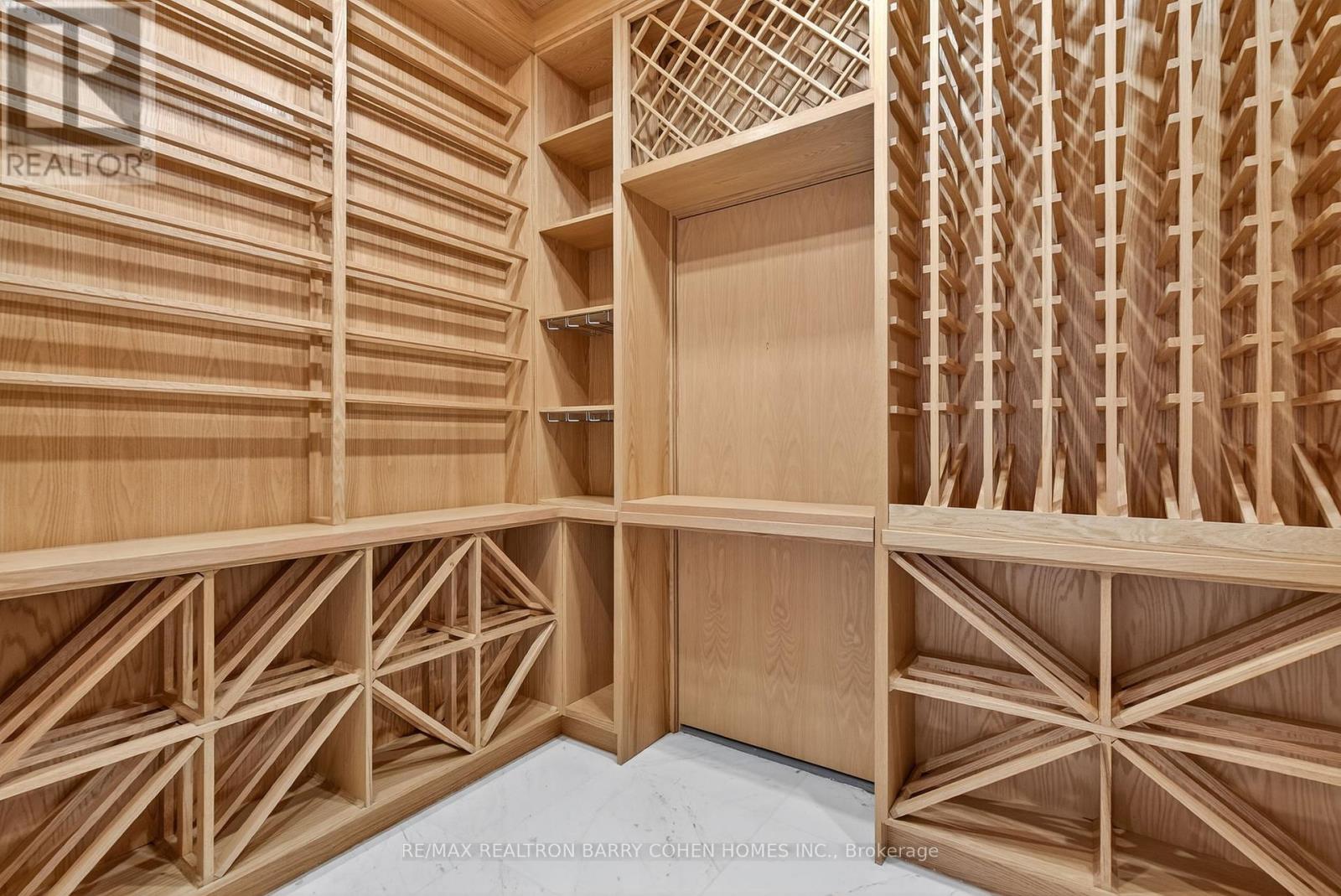 29 Junewood Crescent, Toronto, Ontario  M2L 2C3 - Photo 37 - C12487888