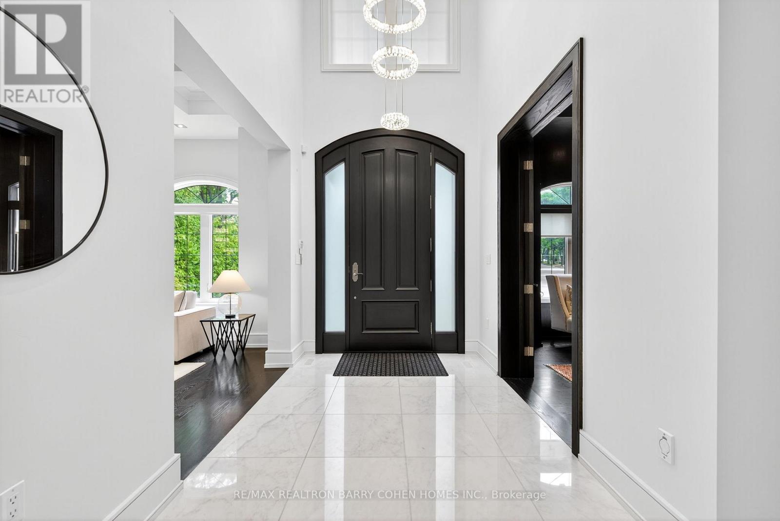 29 Junewood Crescent, Toronto, Ontario  M2L 2C3 - Photo 4 - C12487888