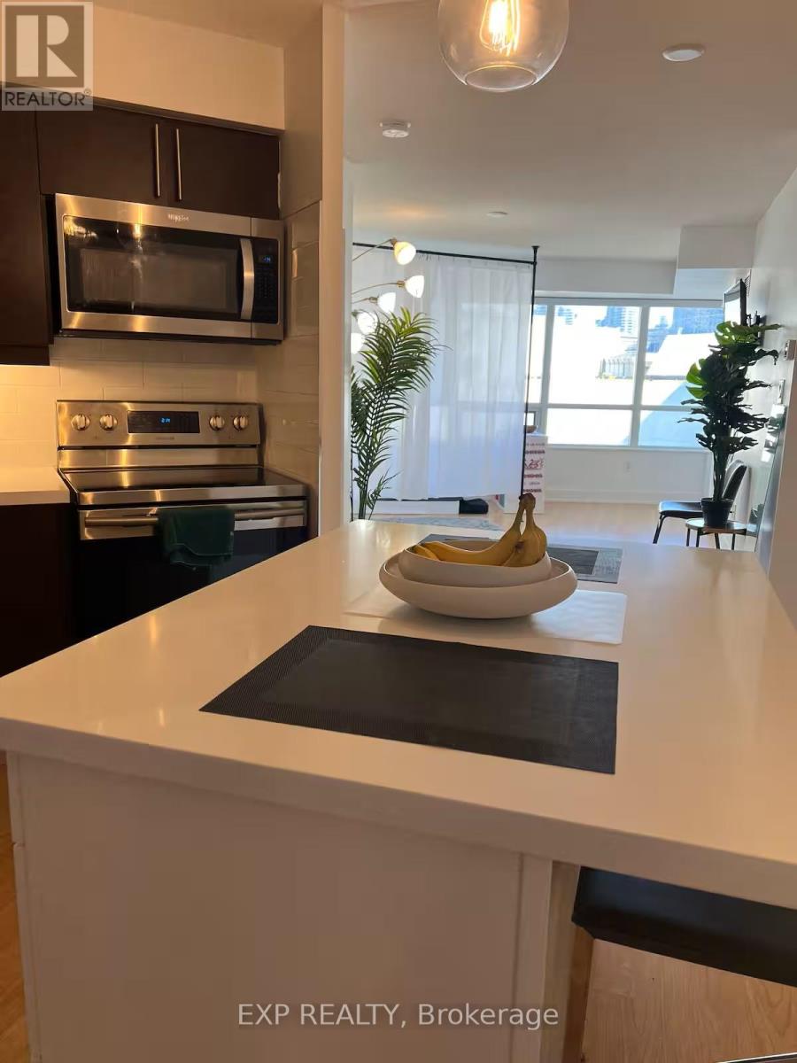 814 - 20 Blue Jays Way, Toronto, Ontario  M5V 3W6 - Photo 14 - C12487908