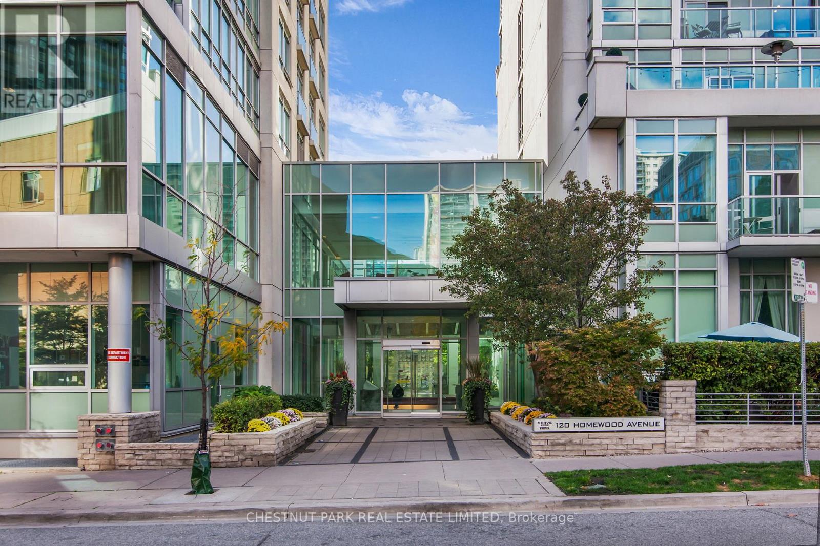 617 - 120 HOMEWOOD AVENUE, Toronto, Ontario