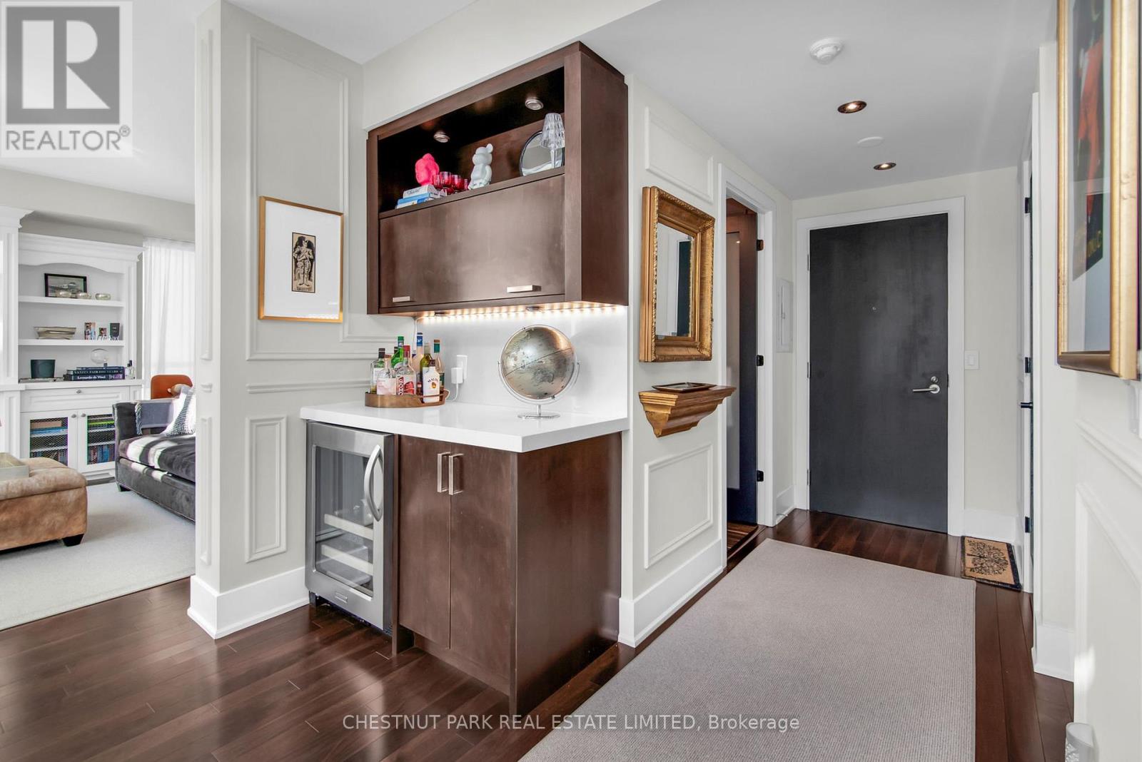 617 - 120 Homewood Avenue, Toronto, Ontario  M4Y 2J3 - Photo 3 - C12488006