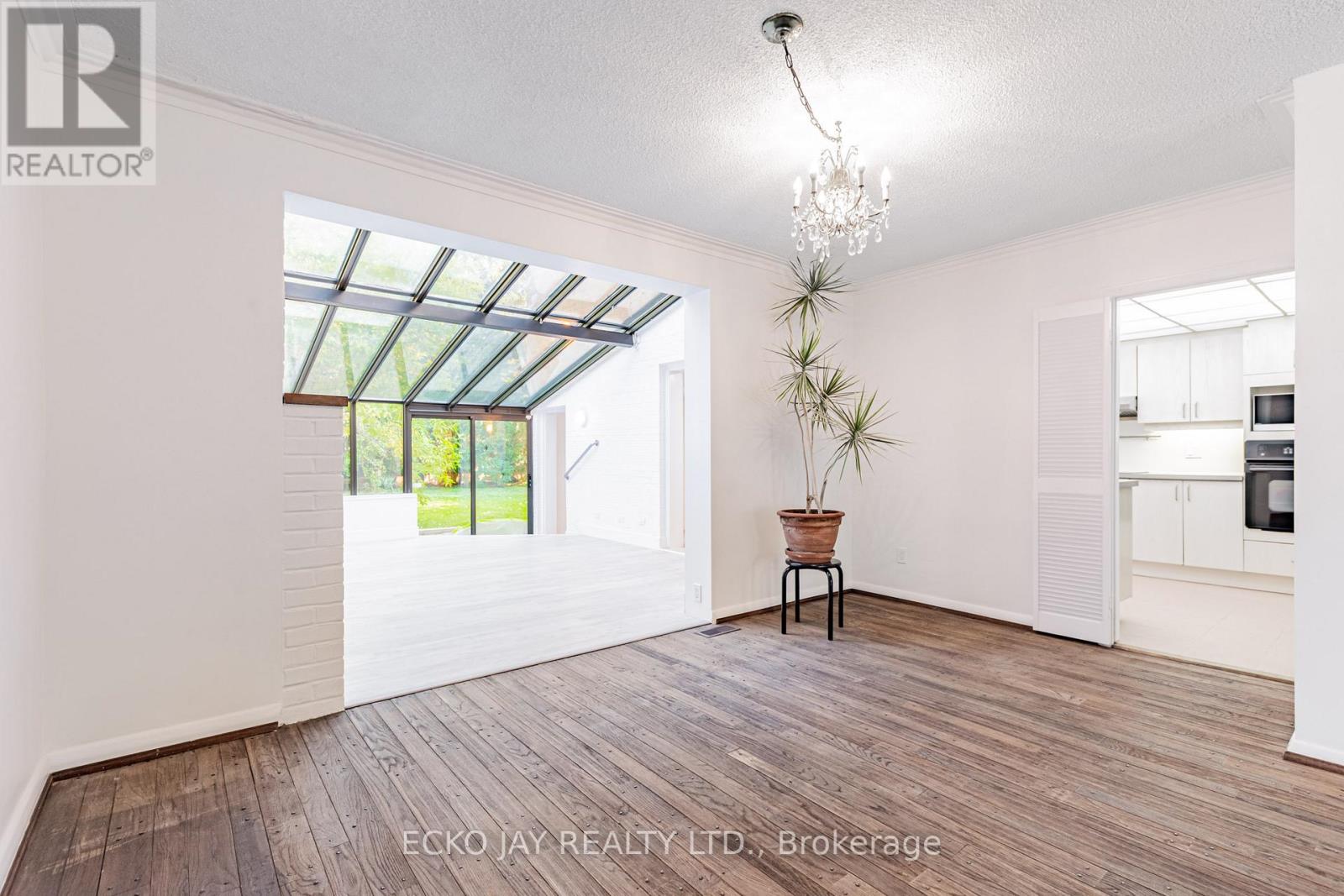 79 Larkfield Drive, Toronto, Ontario  M3B 2H5 - Photo 8 - C12488030