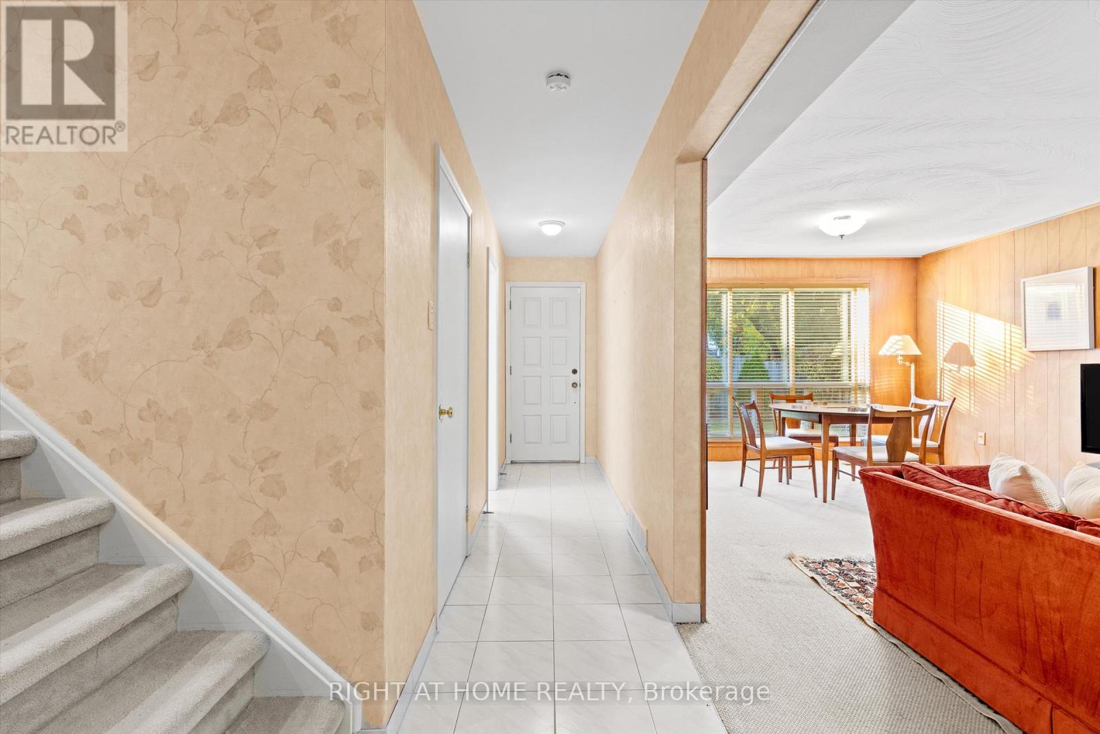 266 Newton Drive, Toronto, Ontario  M2M 2P6 - Photo 34 - C12488042