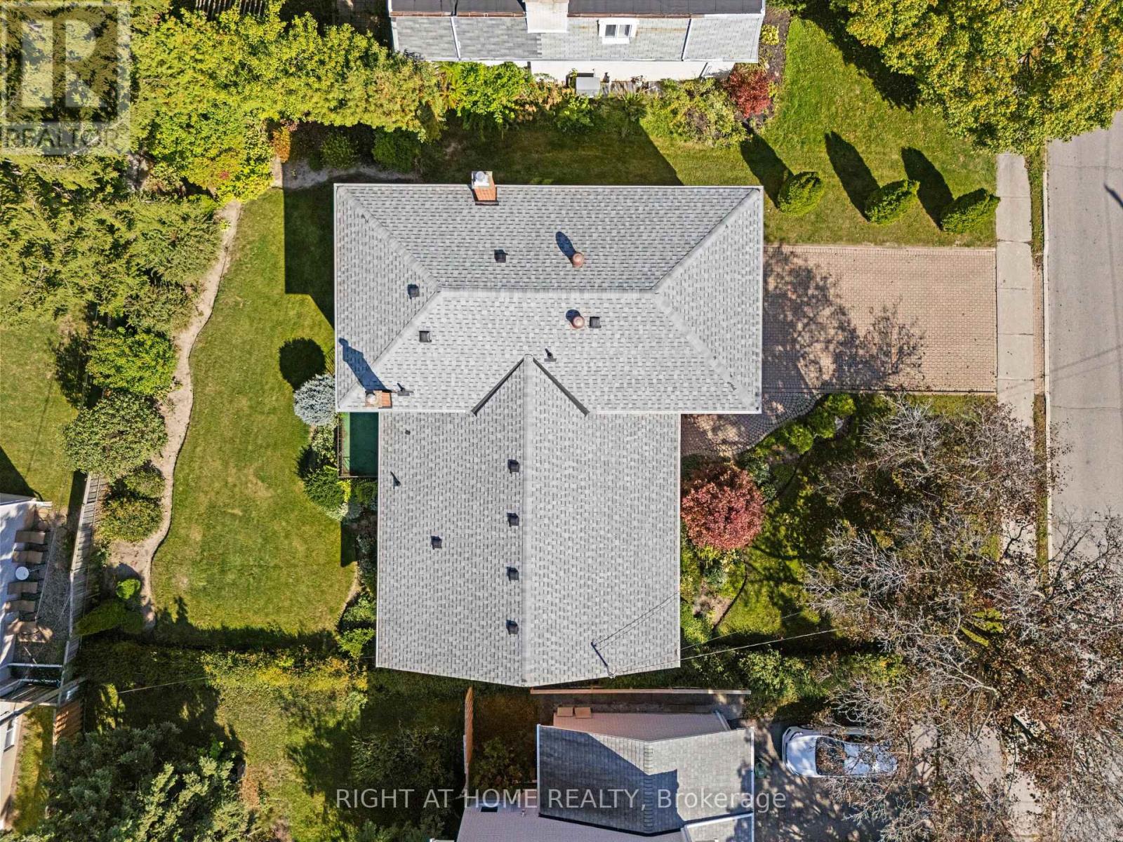 266 Newton Drive, Toronto, Ontario  M2M 2P6 - Photo 47 - C12488042