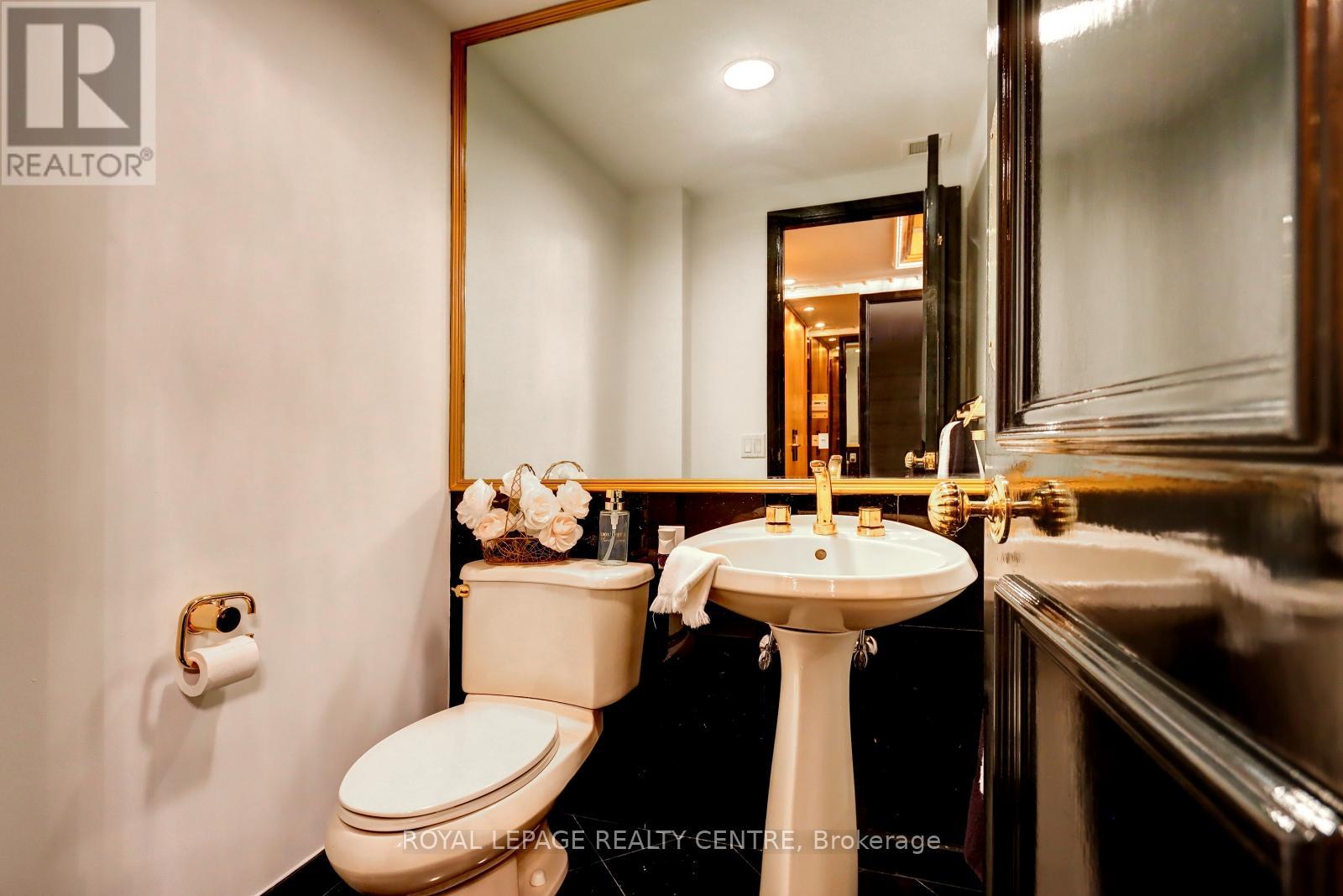 401w - 480 Queens Quay W, Toronto, Ontario  M5V 2Y5 - Photo 6 - C12488128