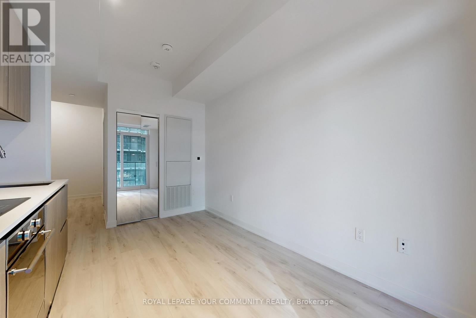 1007 - 110 Broadway Avenue, Toronto, Ontario  M4P 1V7 - Photo 7 - C12488152