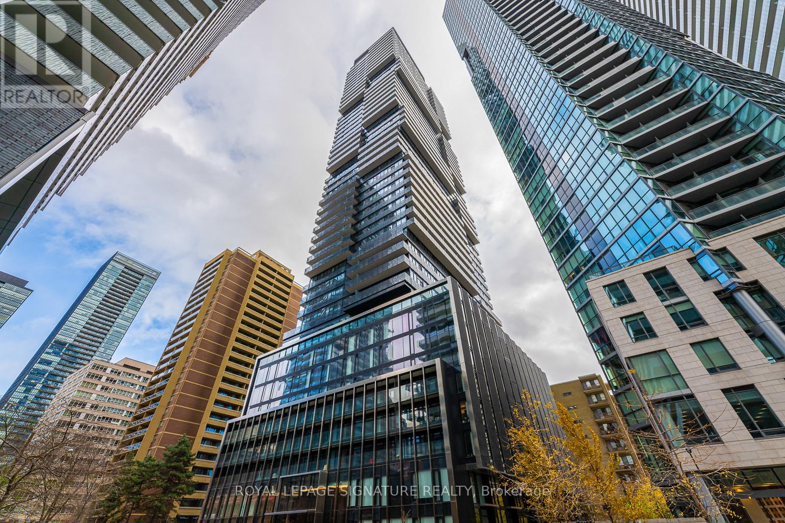 4207 - 55 Charles Street, Toronto, Ontario  M4Y 1S9 - Photo 2 - C12488156