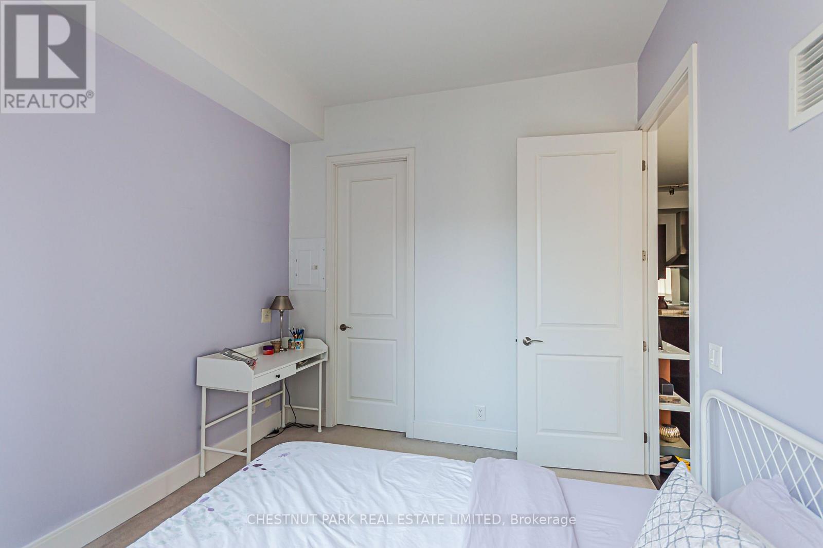 1204 - 21 Balmuto Street, Toronto, Ontario  M4G 1S5 - Photo 6 - C12488194