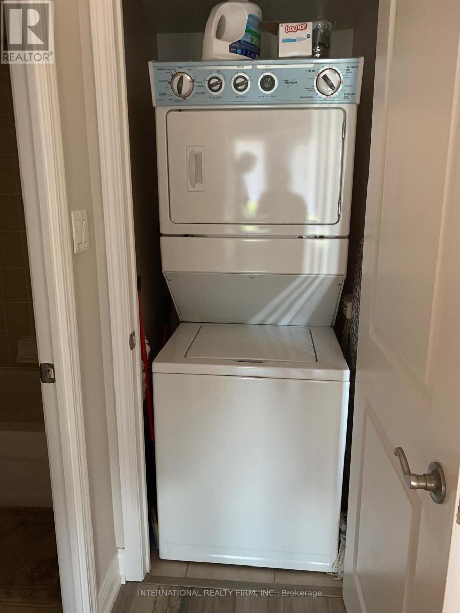 610 - 872 Sheppard Avenue W, Toronto, Ontario  M3H 5V5 - Photo 10 - C12488250