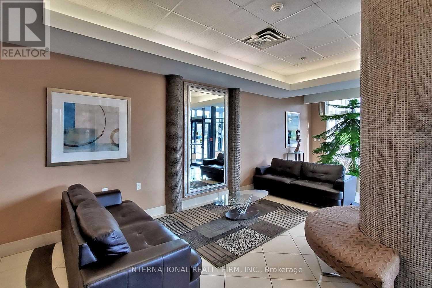 610 - 872 Sheppard Avenue W, Toronto, Ontario  M3H 5V5 - Photo 2 - C12488250