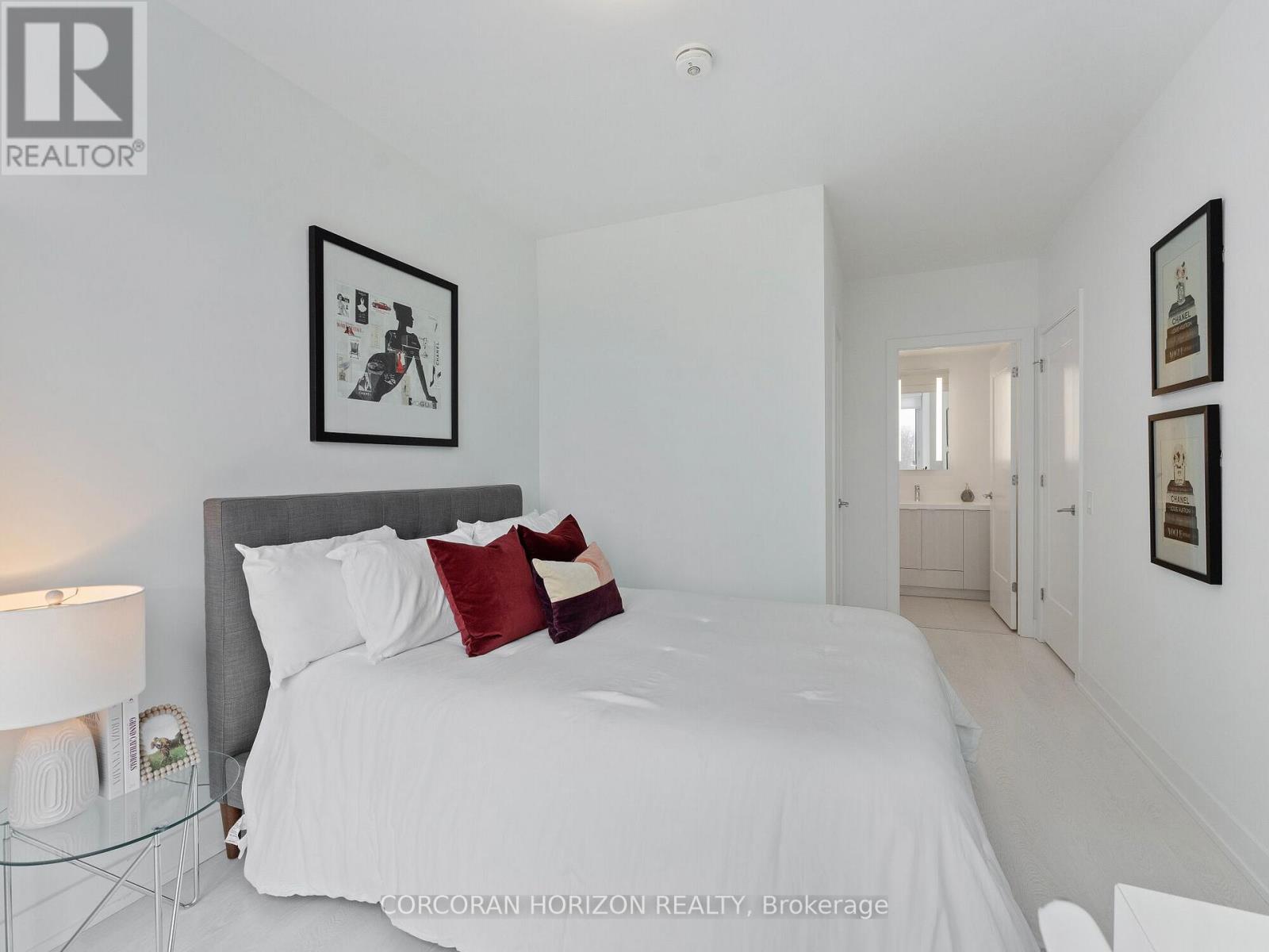 221 - 30 Inn On The Park Drive, Toronto, Ontario  M3C 0P7 - Photo 31 - C12488252