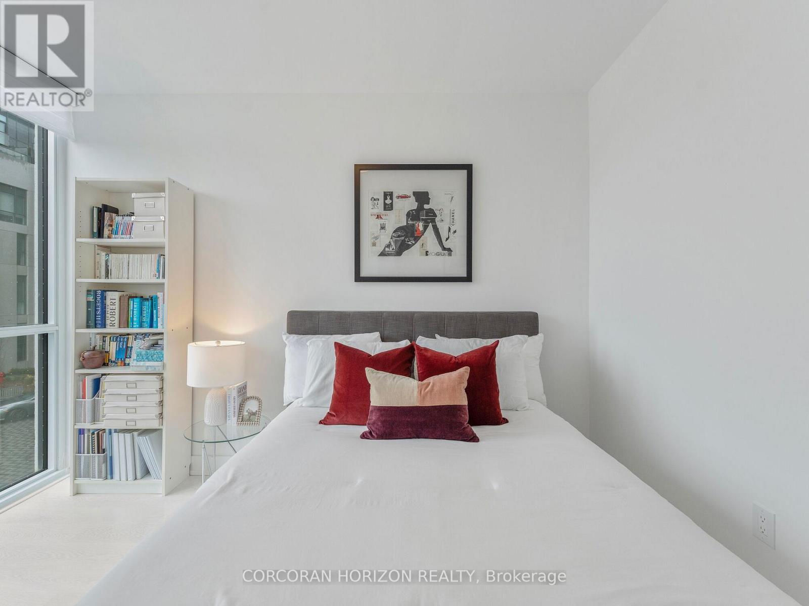 221 - 30 Inn On The Park Drive, Toronto, Ontario  M3C 0P7 - Photo 35 - C12488252