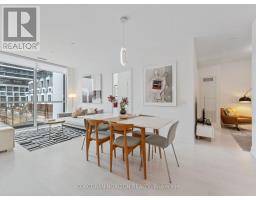 221 - 30 INN ON THE PARK DRIVE, Toronto, Ontario