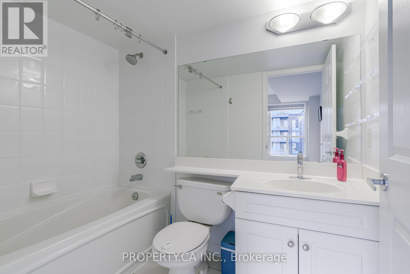 615 - 19 Barberry Place, Toronto, Ontario  M2K 3E3 - Photo 27 - C12488308