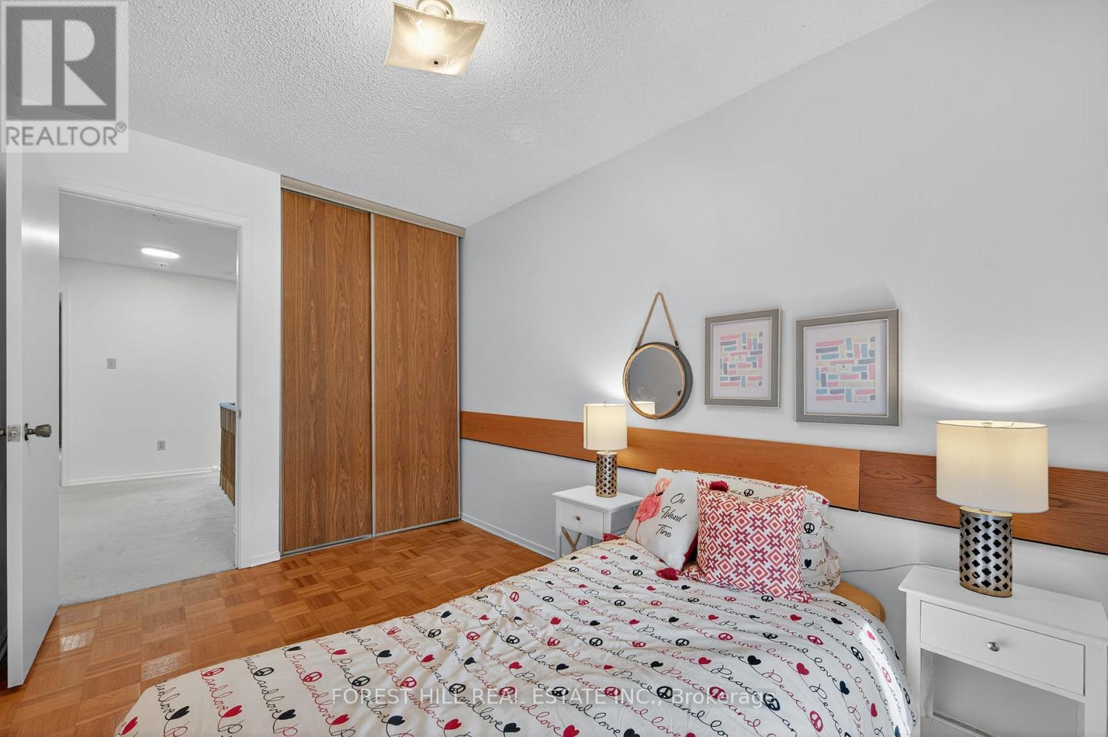 38 Carnival Court, Toronto (Westminster-Branson), Ontario  M2R 3T8 - Photo 14 - C12488332