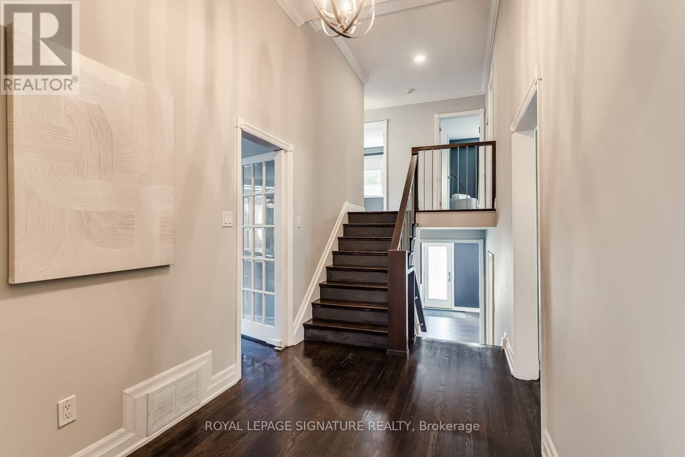 8 Bonnacord Drive, Toronto (Clanton Park), Ontario  M3H 3G5 - Photo 15 - C12488350