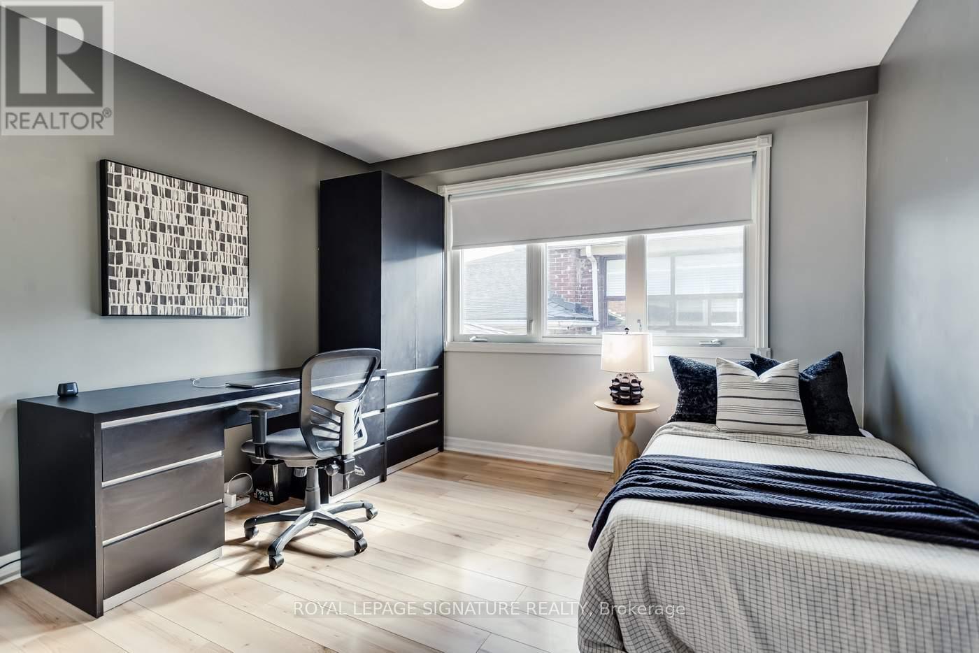 8 Bonnacord Drive, Toronto (Clanton Park), Ontario  M3H 3G5 - Photo 20 - C12488350