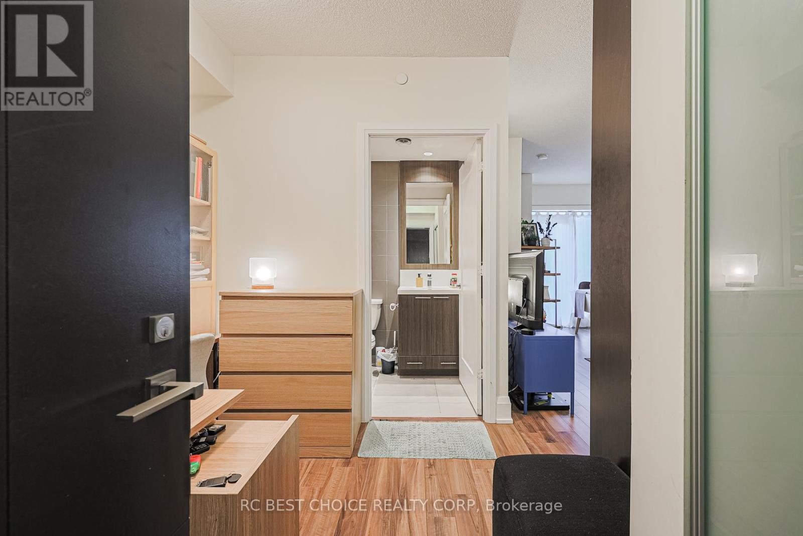 1031 - 120 Harrison Garden Boulevard, Toronto, Ontario  M2N 0C2 - Photo 4 - C12488396