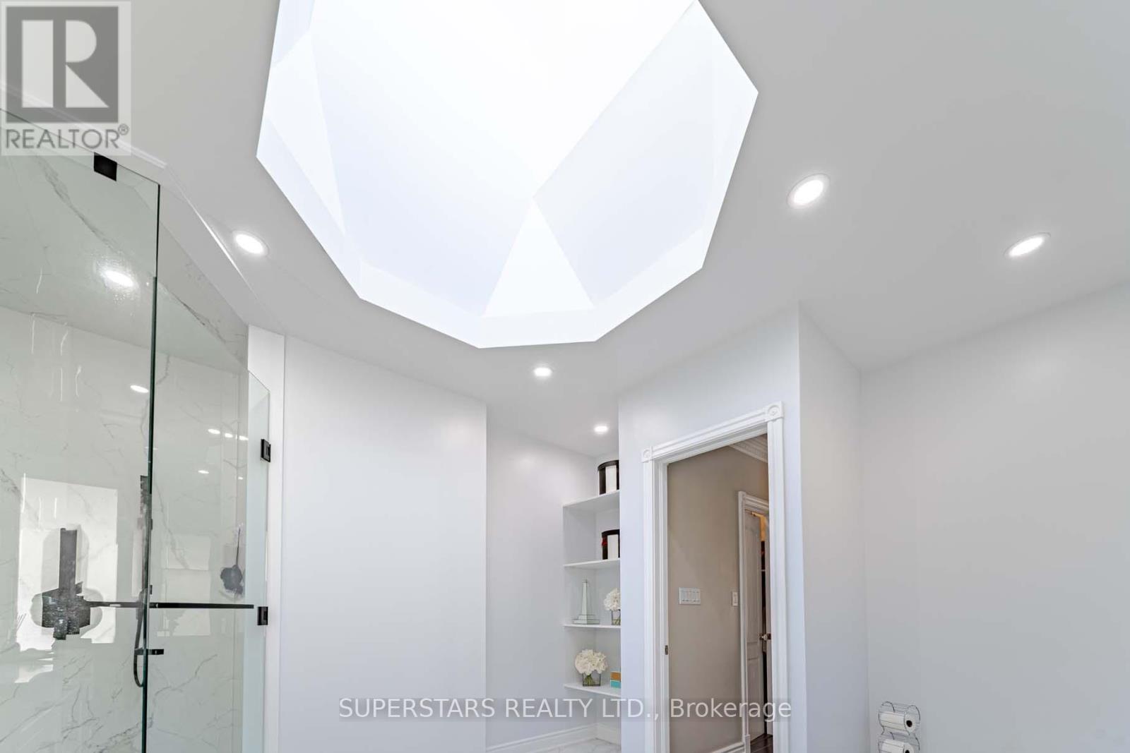 42 Grangemill Crescent, Toronto, Ontario  M3B 2J2 - Photo 25 - C12488426