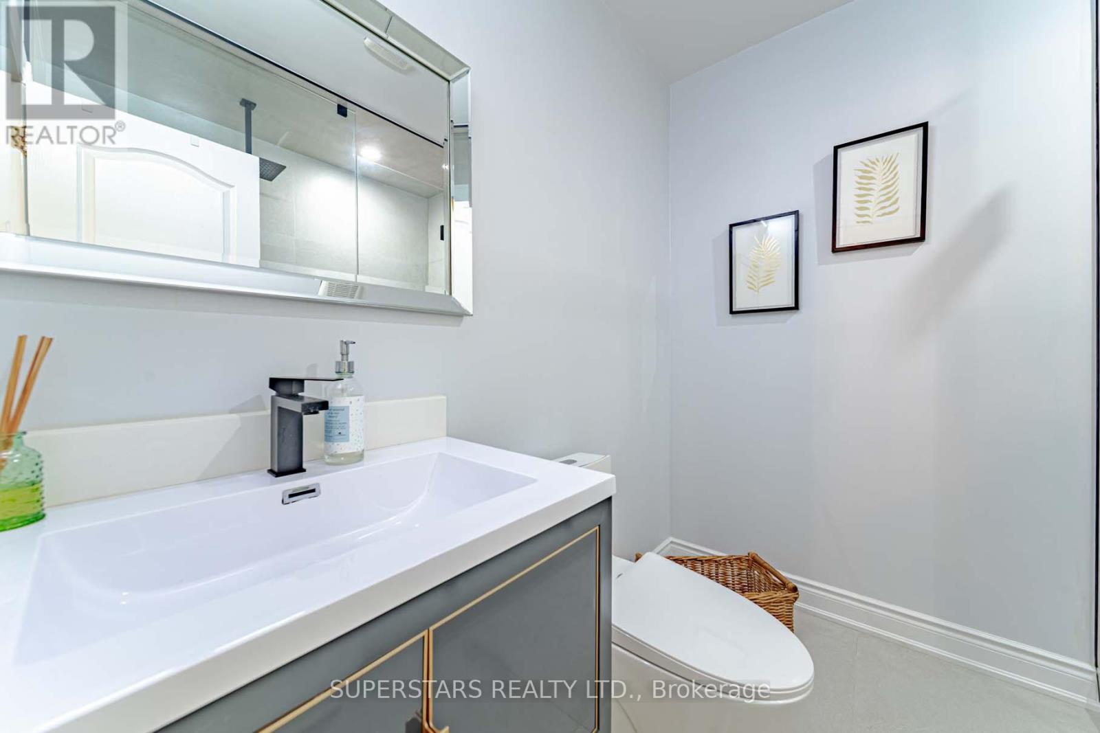 42 Grangemill Crescent, Toronto, Ontario  M3B 2J2 - Photo 27 - C12488426
