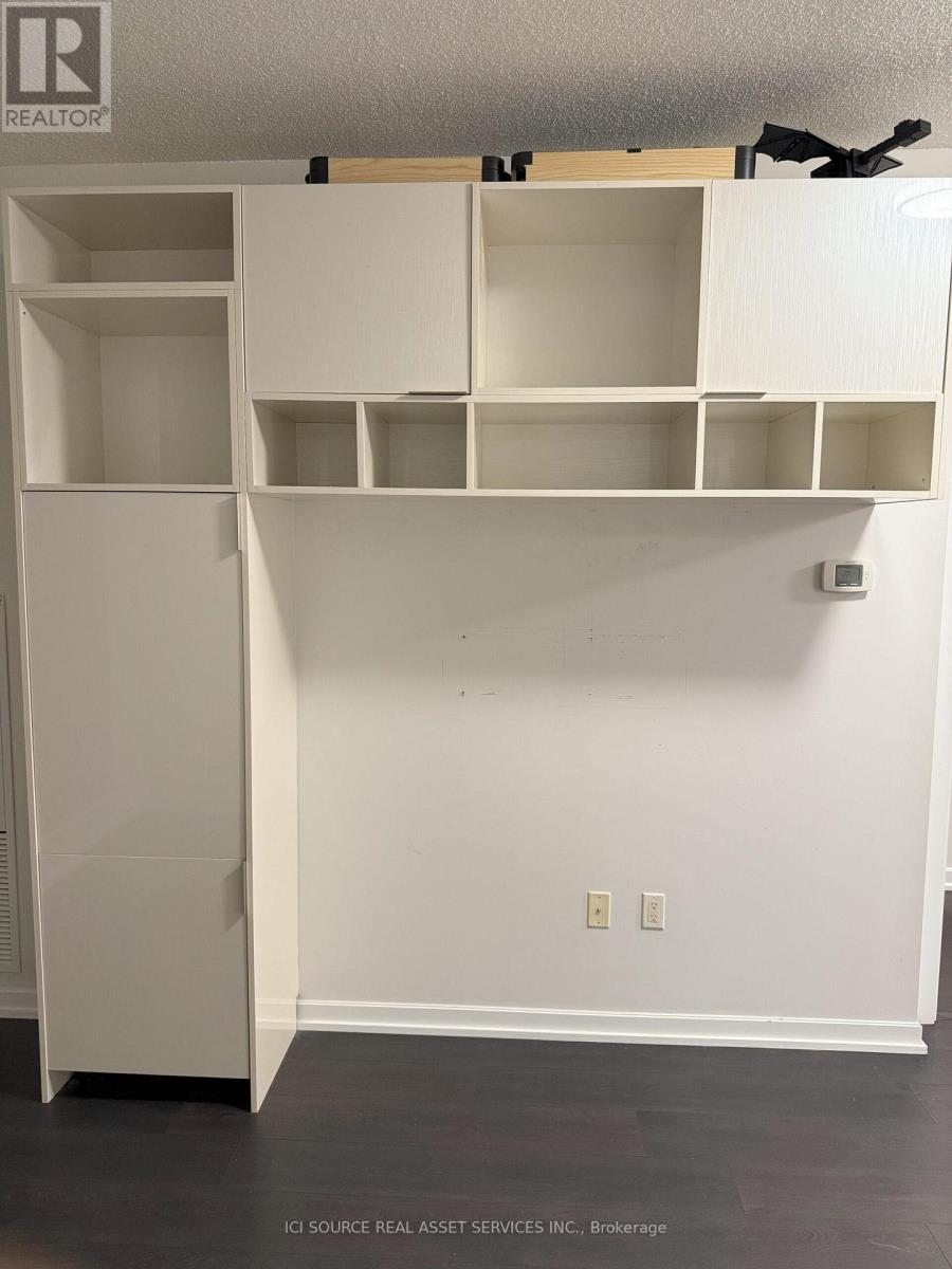 210 - 62 Forest Manor Road, Toronto, Ontario  M2J 0B6 - Photo 7 - C12488526