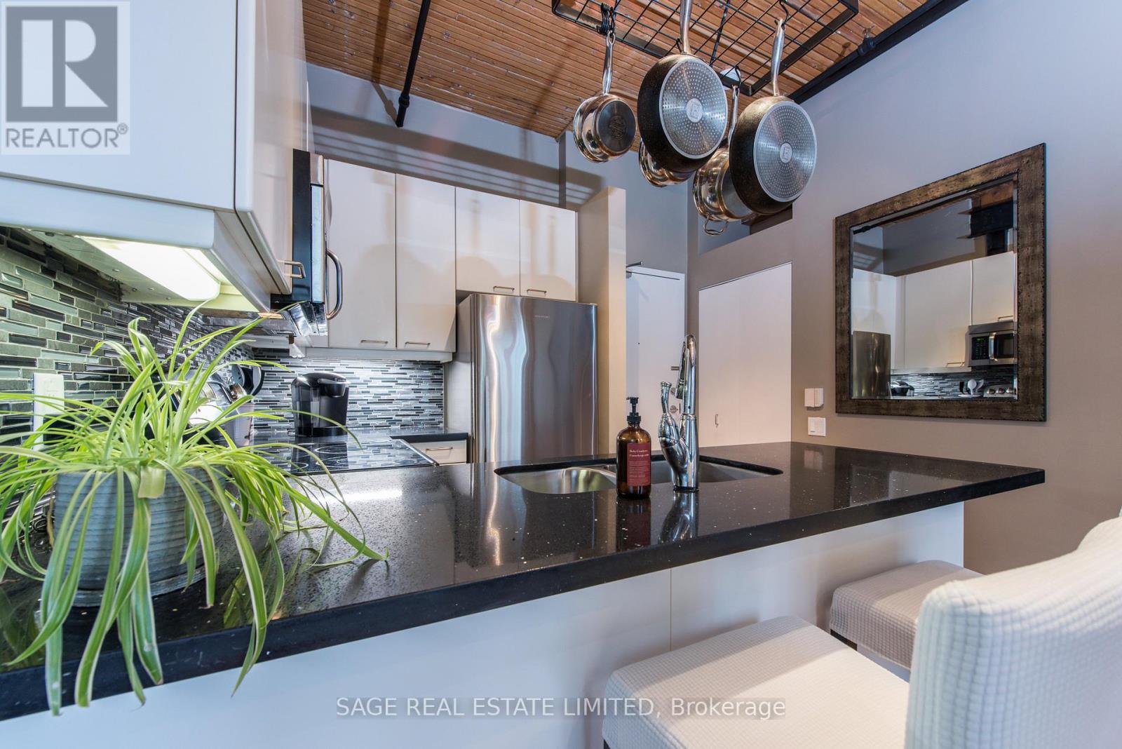 504 - 781 King Street W, Toronto, Ontario  M5V 1N4 - Photo 18 - C12488560